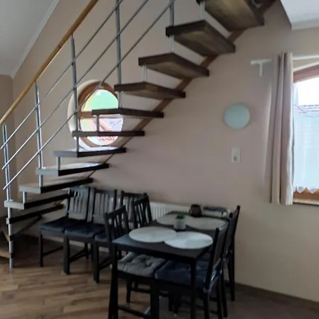 Tiborc Apartment *