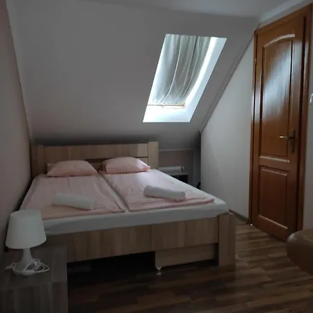 Tiborc Apartment